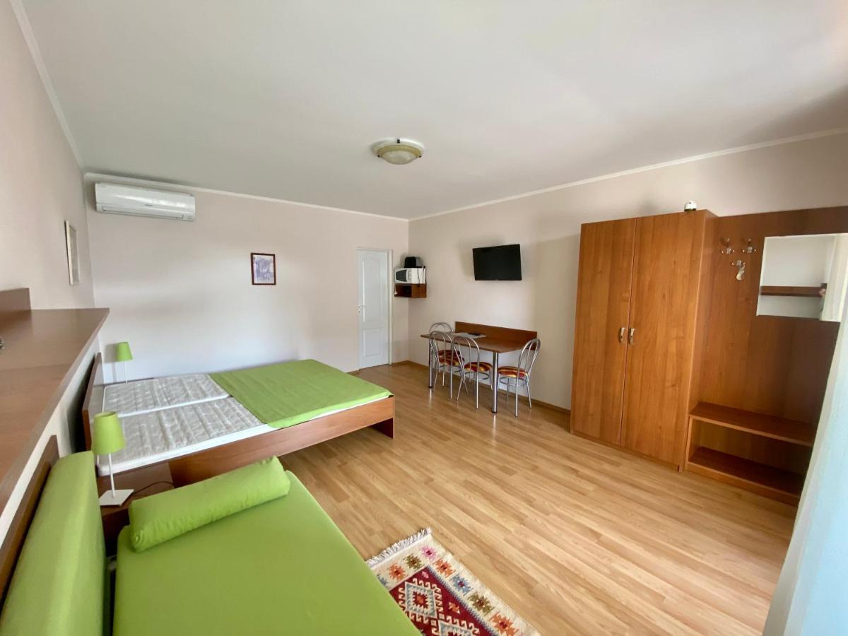 Apartmanovy Dom Flora Veľký Meder المظهر الخارجي الصورة