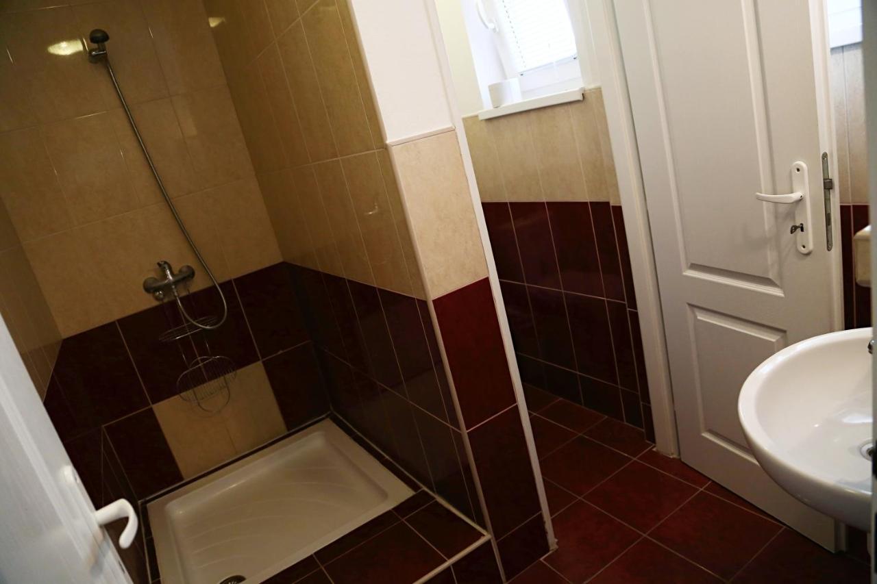 Apartmanovy Dom Flora Veľký Meder المظهر الخارجي الصورة
