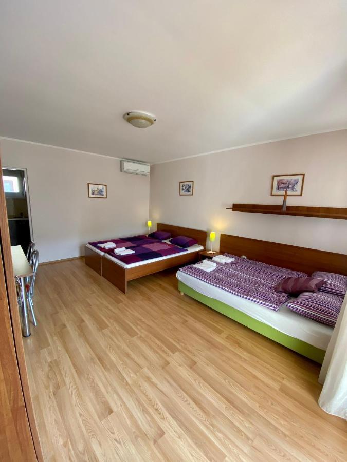 Apartmanovy Dom Flora Veľký Meder المظهر الخارجي الصورة